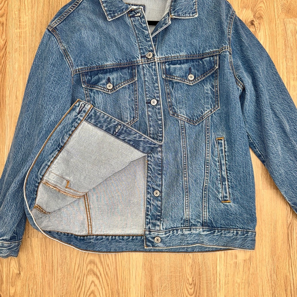Abercrombie Women’s Oversized Blue Denim Jacket- Size Medium - Picture 15 of 16